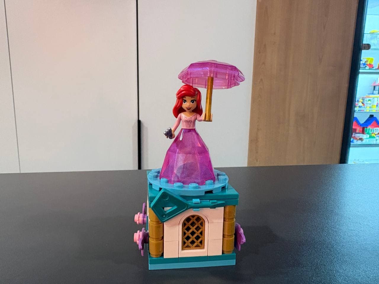 LEGO 43259 Twirling Ariel