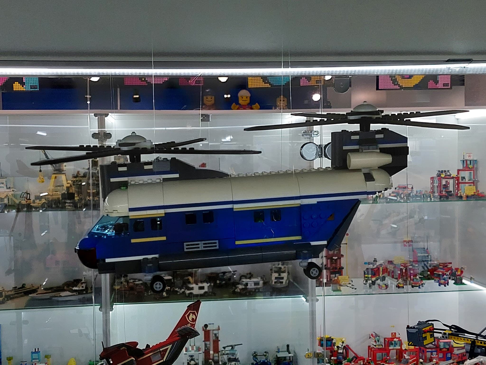 LEGO 4439 Heavy-Lift Helicopter