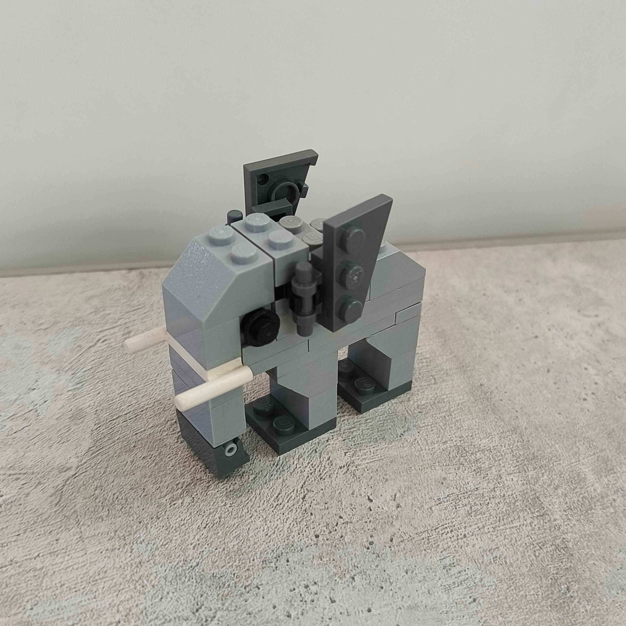 LEGO 4904 Elephant