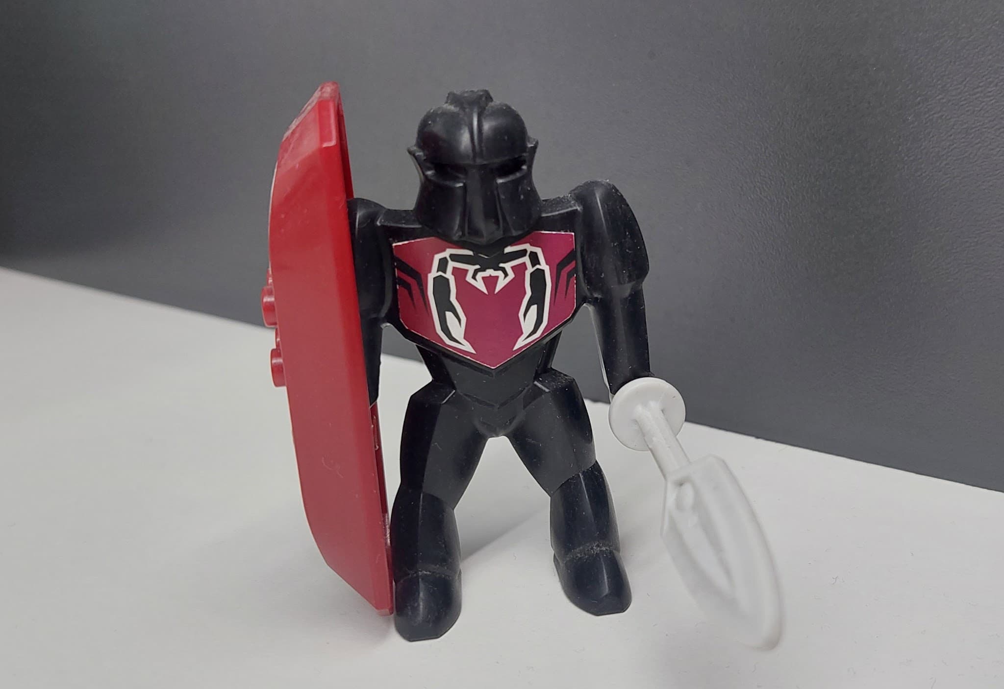 LEGO 4942 CPW Shadow Knight