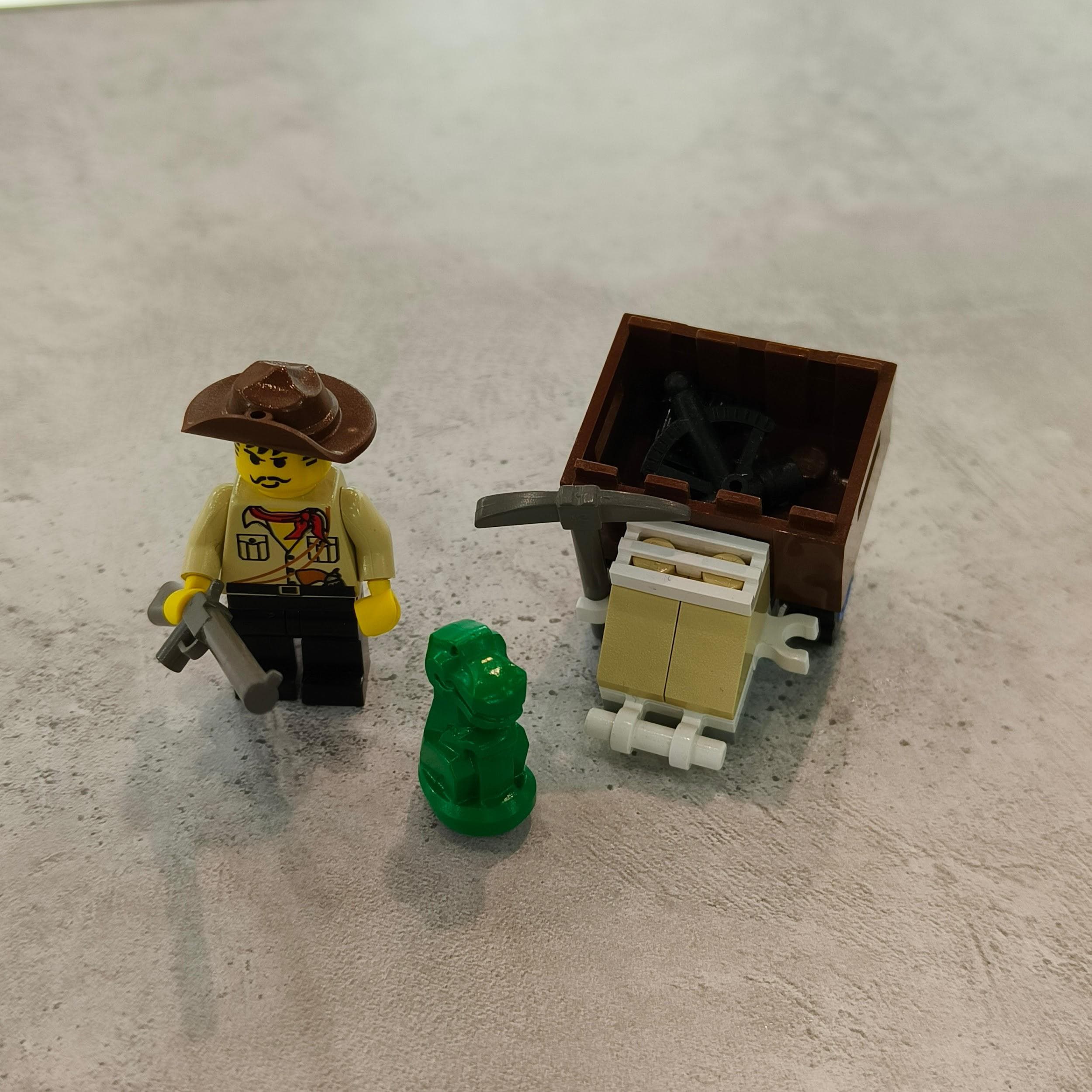 LEGO 5903 Johnny Thunder and Baby T