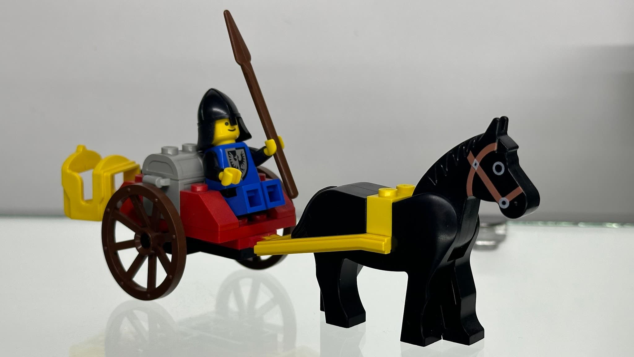 LEGO 6011 Black Knight's Treasure