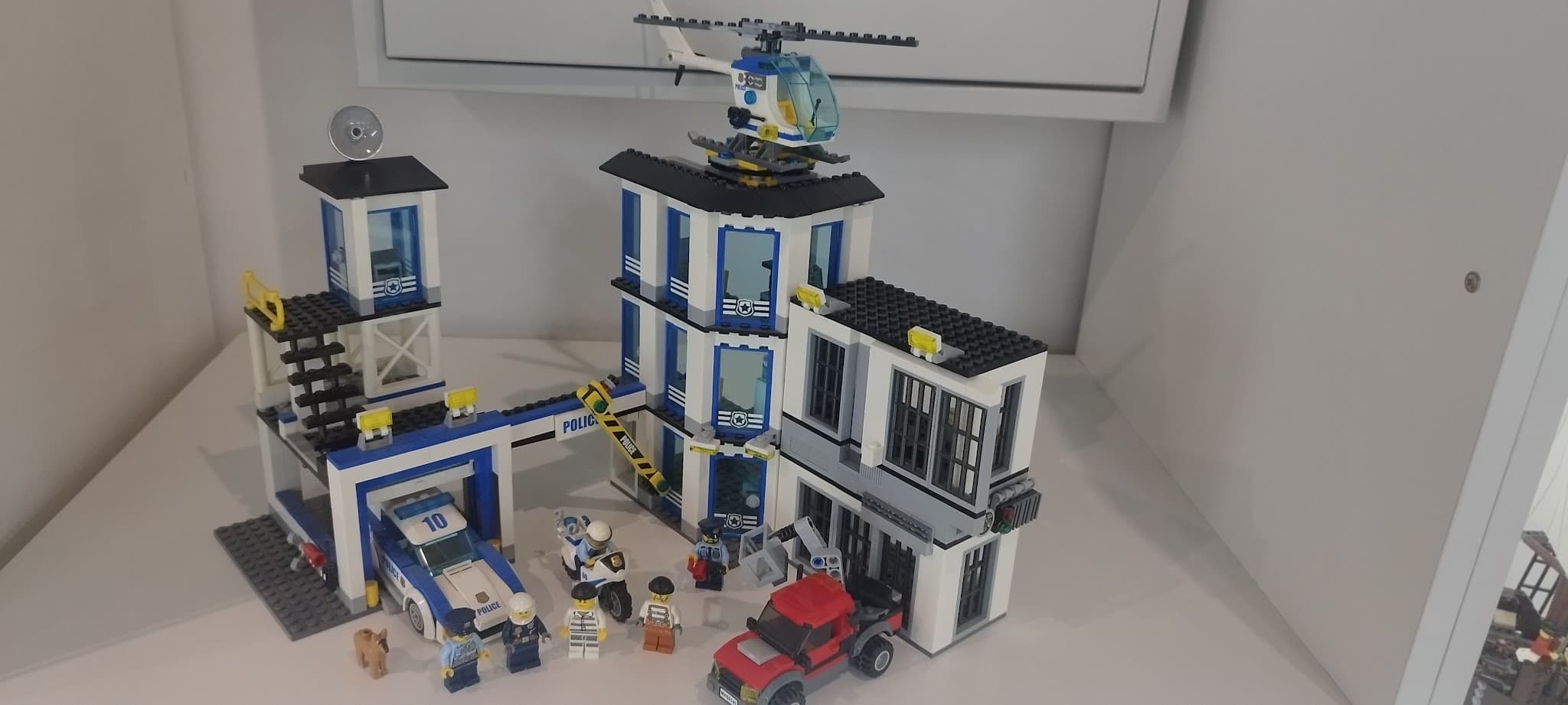 LEGO 60141 Police Station