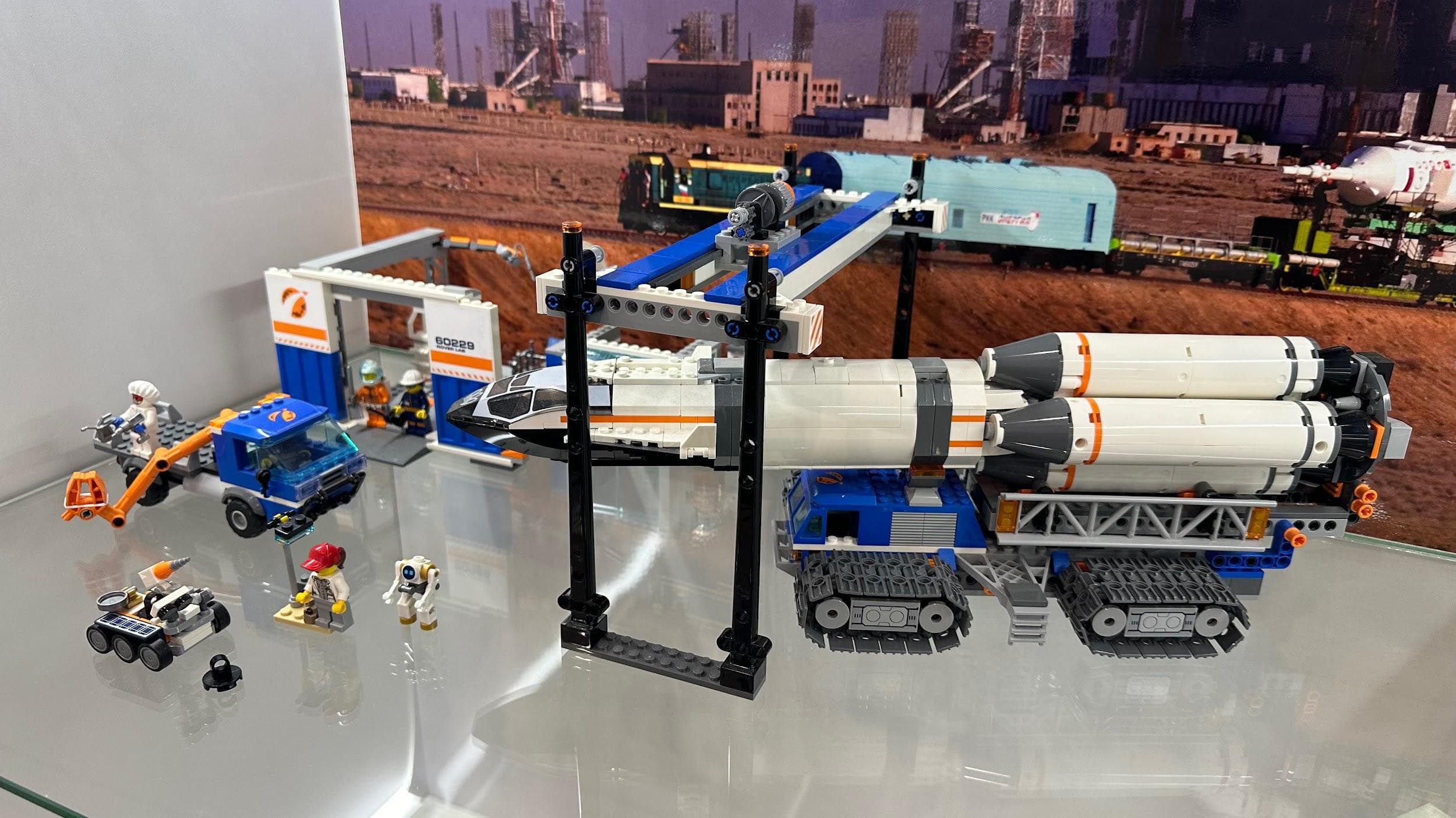 LEGO 60229 Rocket Assembly & Transport