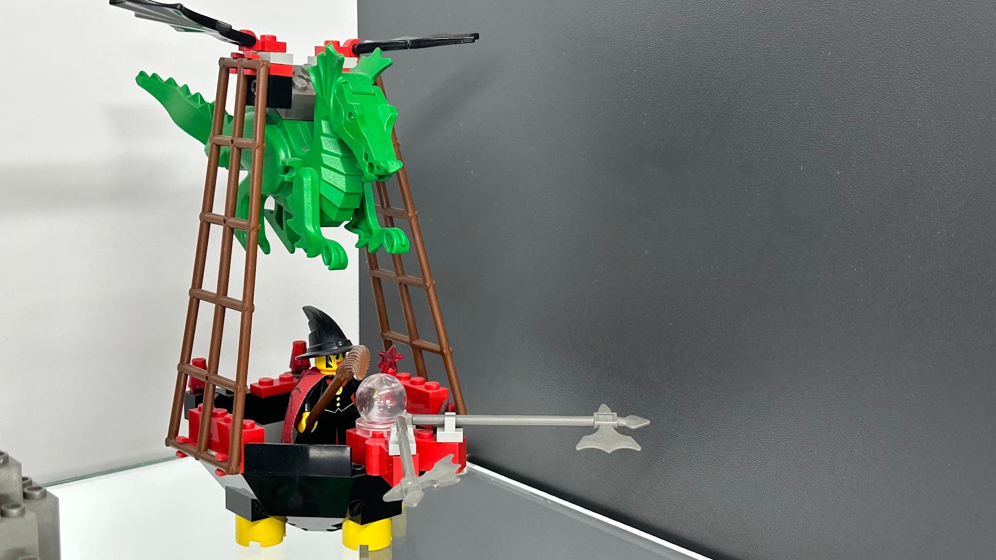LEGO 6037 Witch's Windship