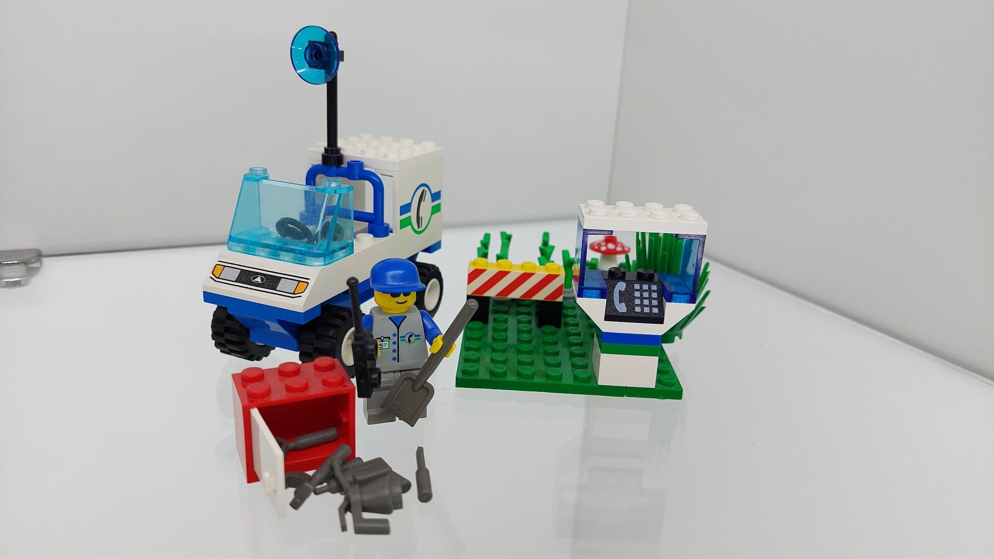LEGO 6422 Telephone Repair