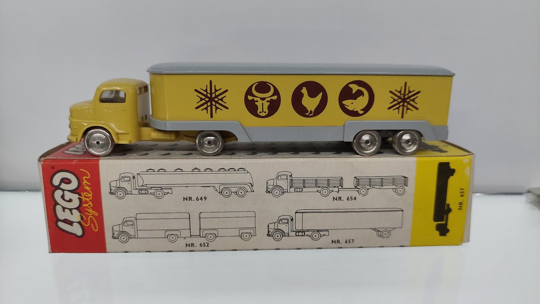 LEGO 657-2 1:87 Mercedes Delivery Van