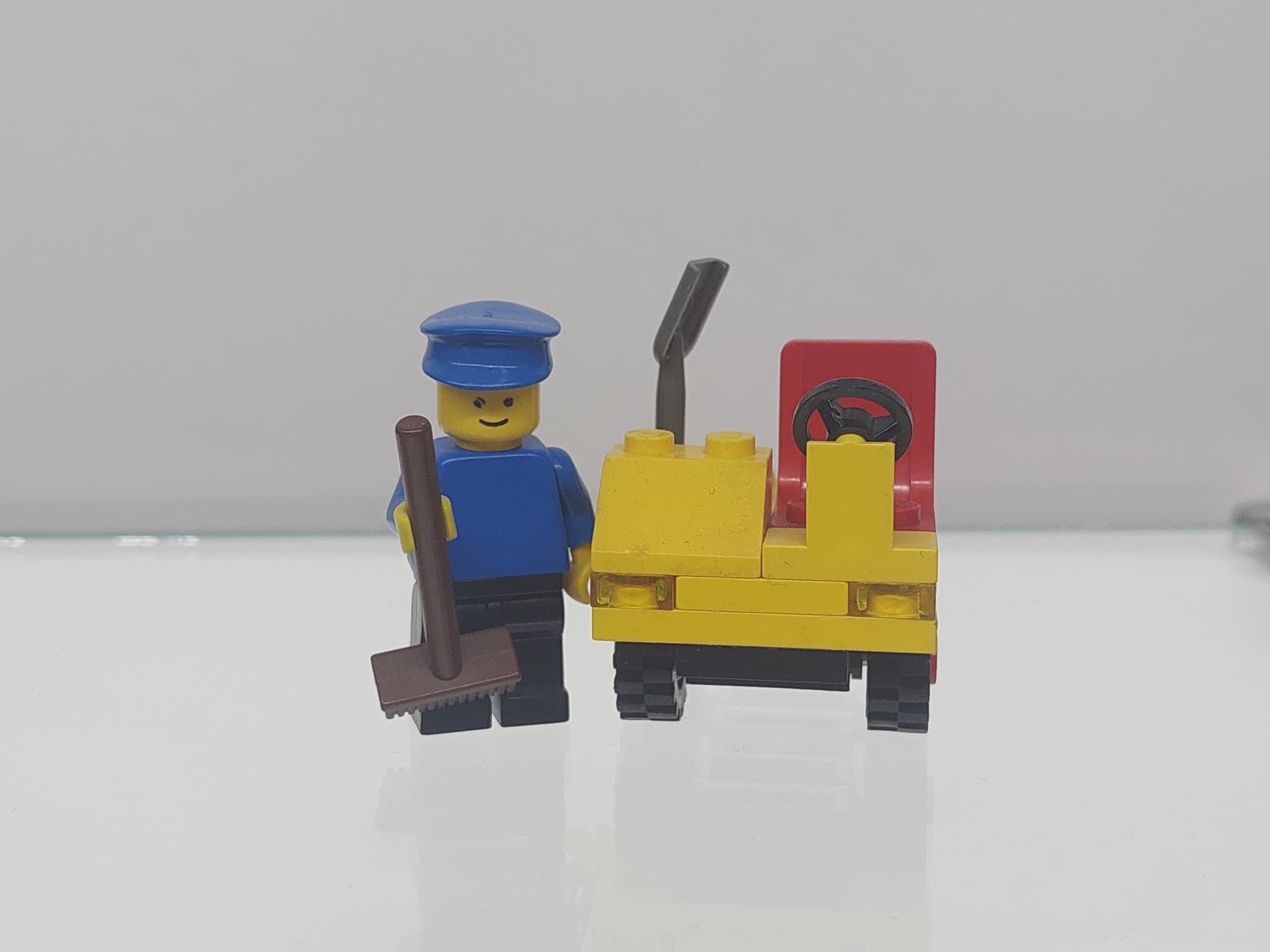 LEGO 6607 Service Truck