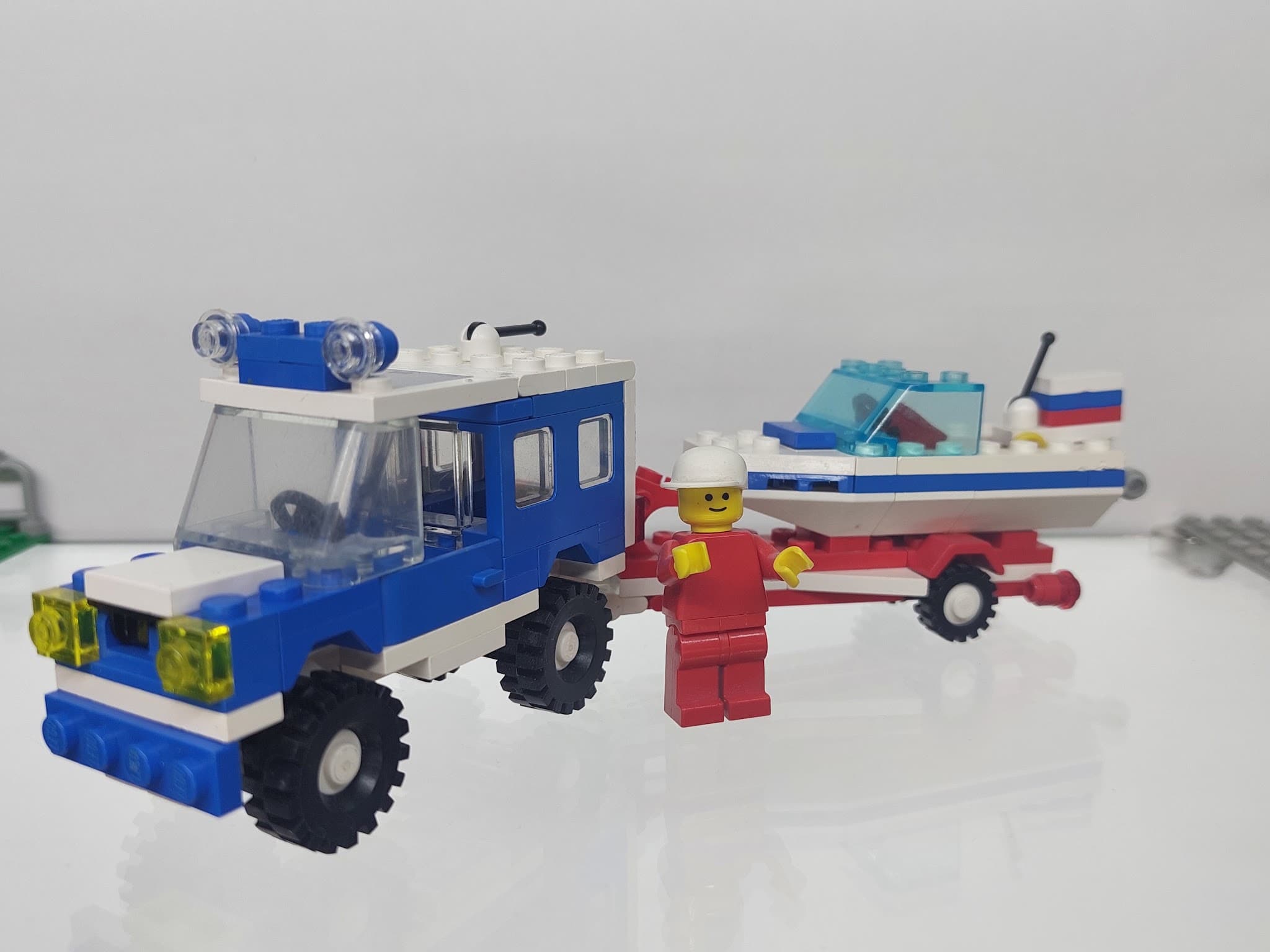 LEGO 6698 RV with Speedboat