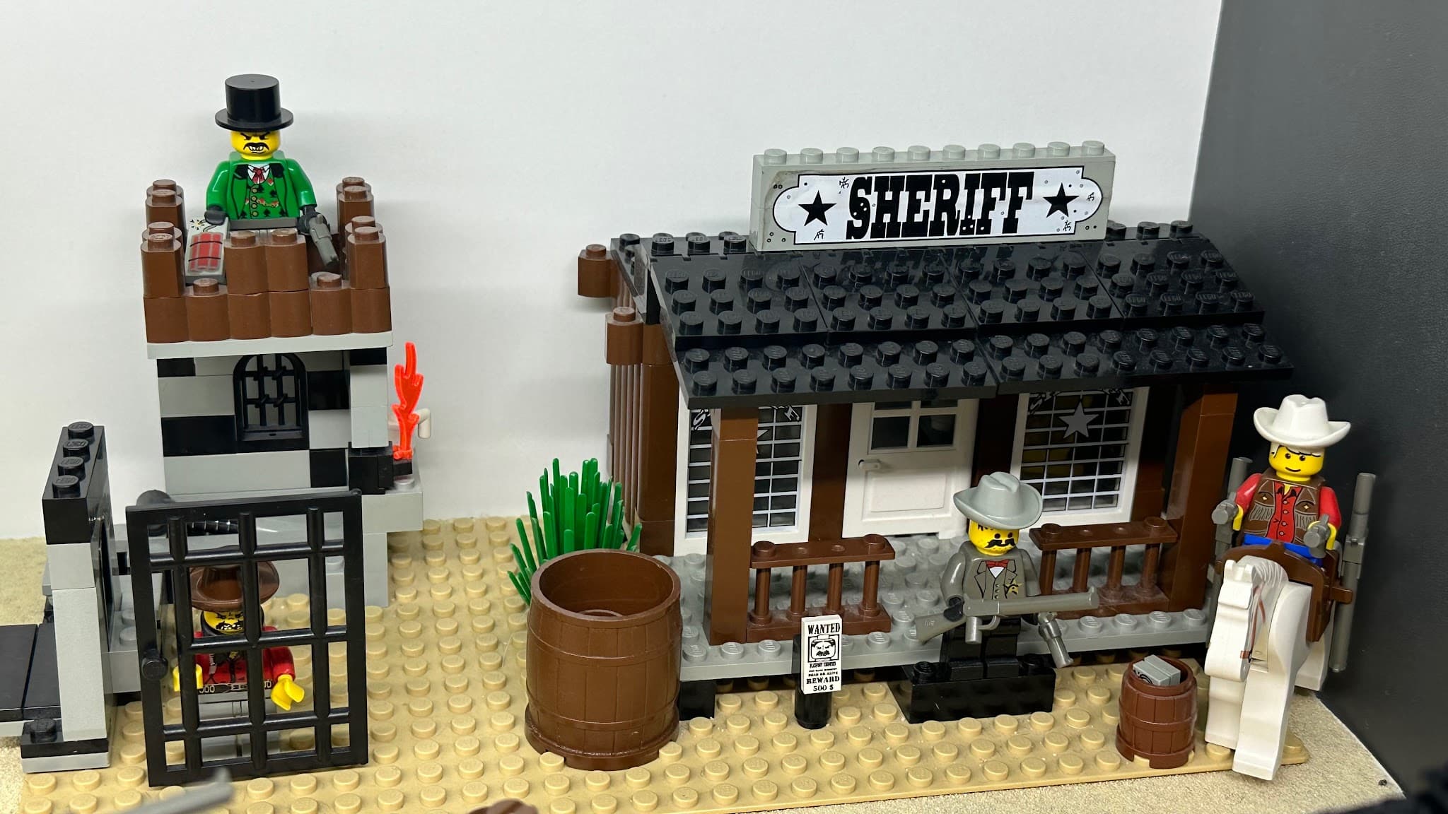 LEGO 6755 Sheriff's Lock-Up