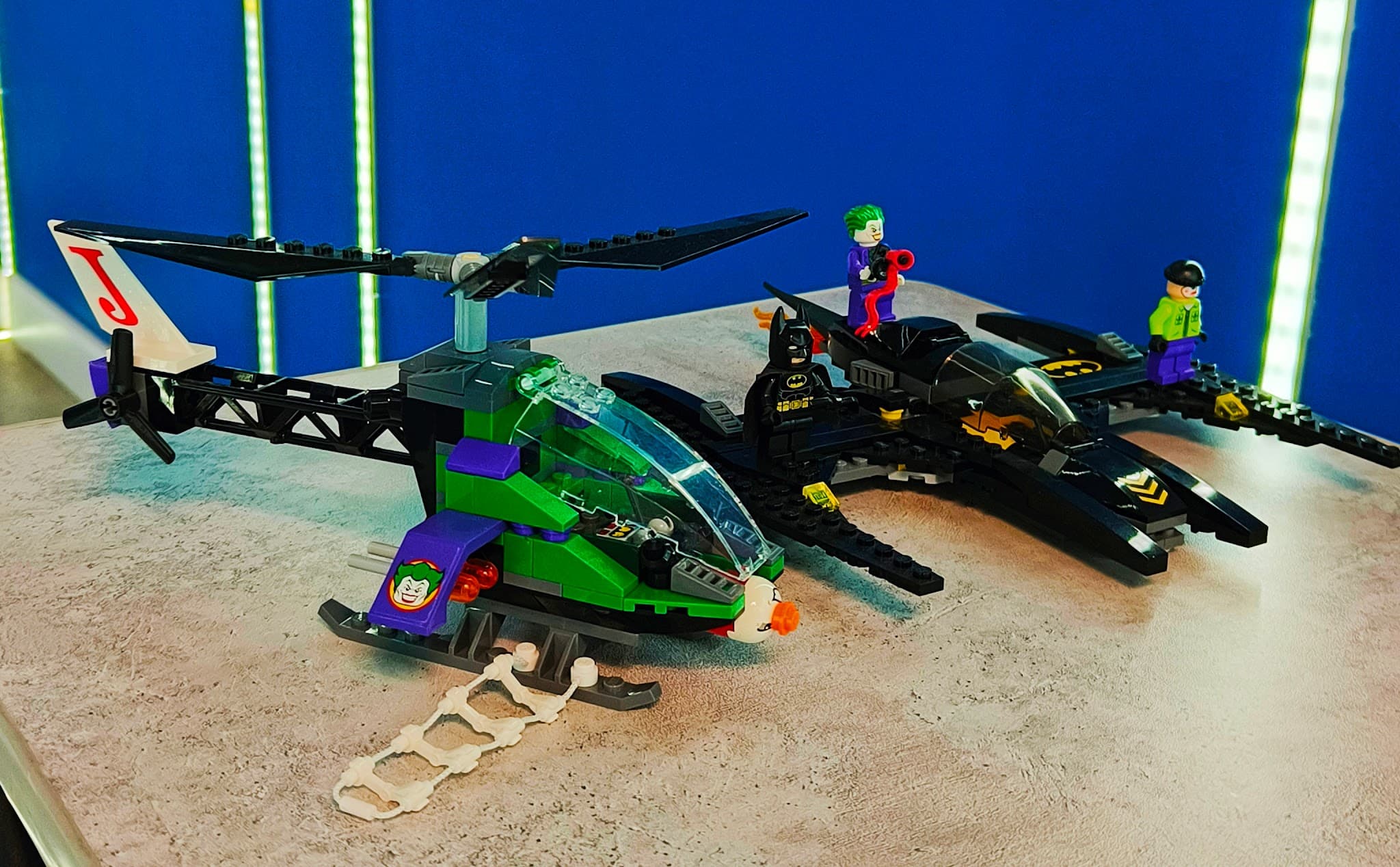 LEGO 6863 Batwing Battle Over Gotham City