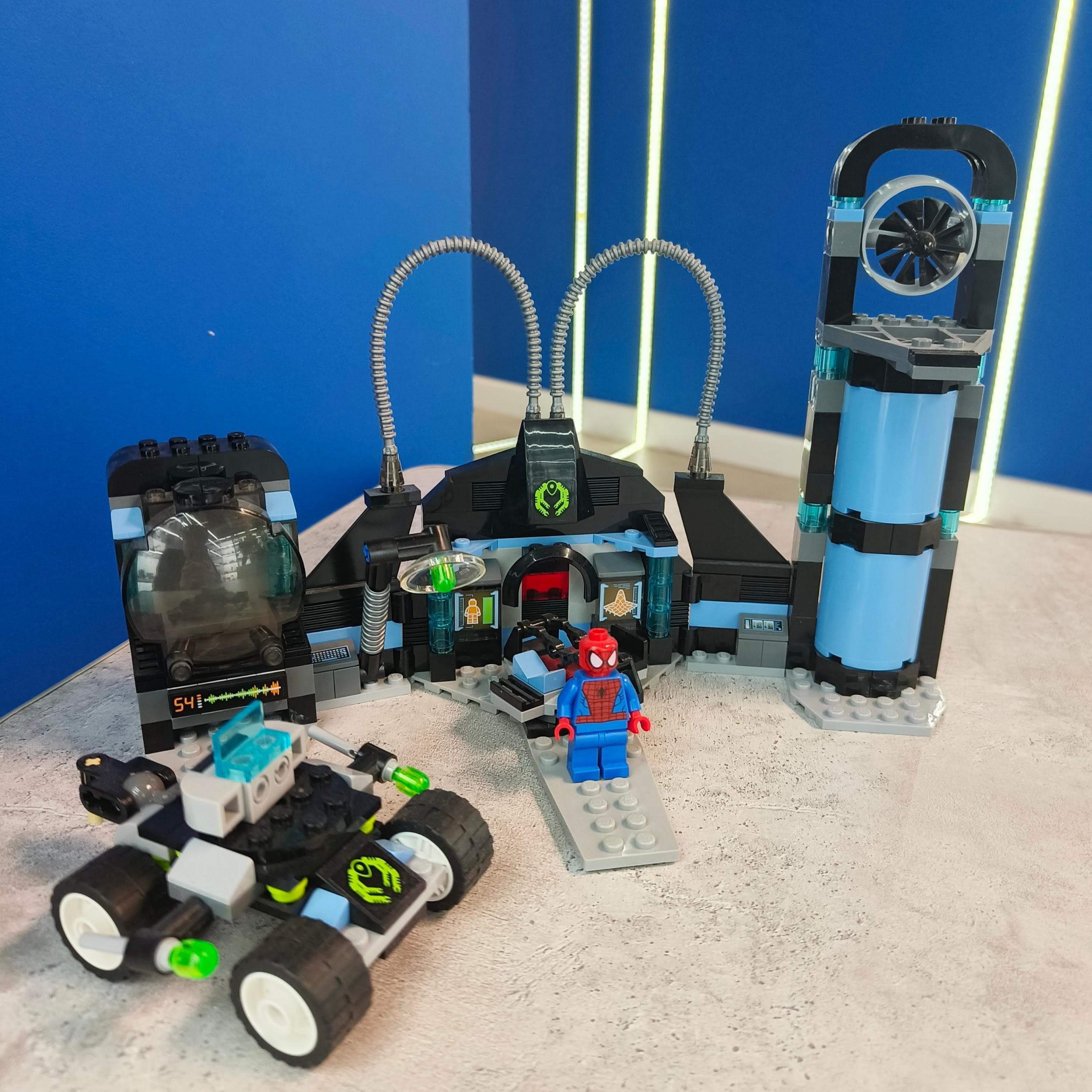 LEGO 6873 Spider-Man's Doc Ock Ambush