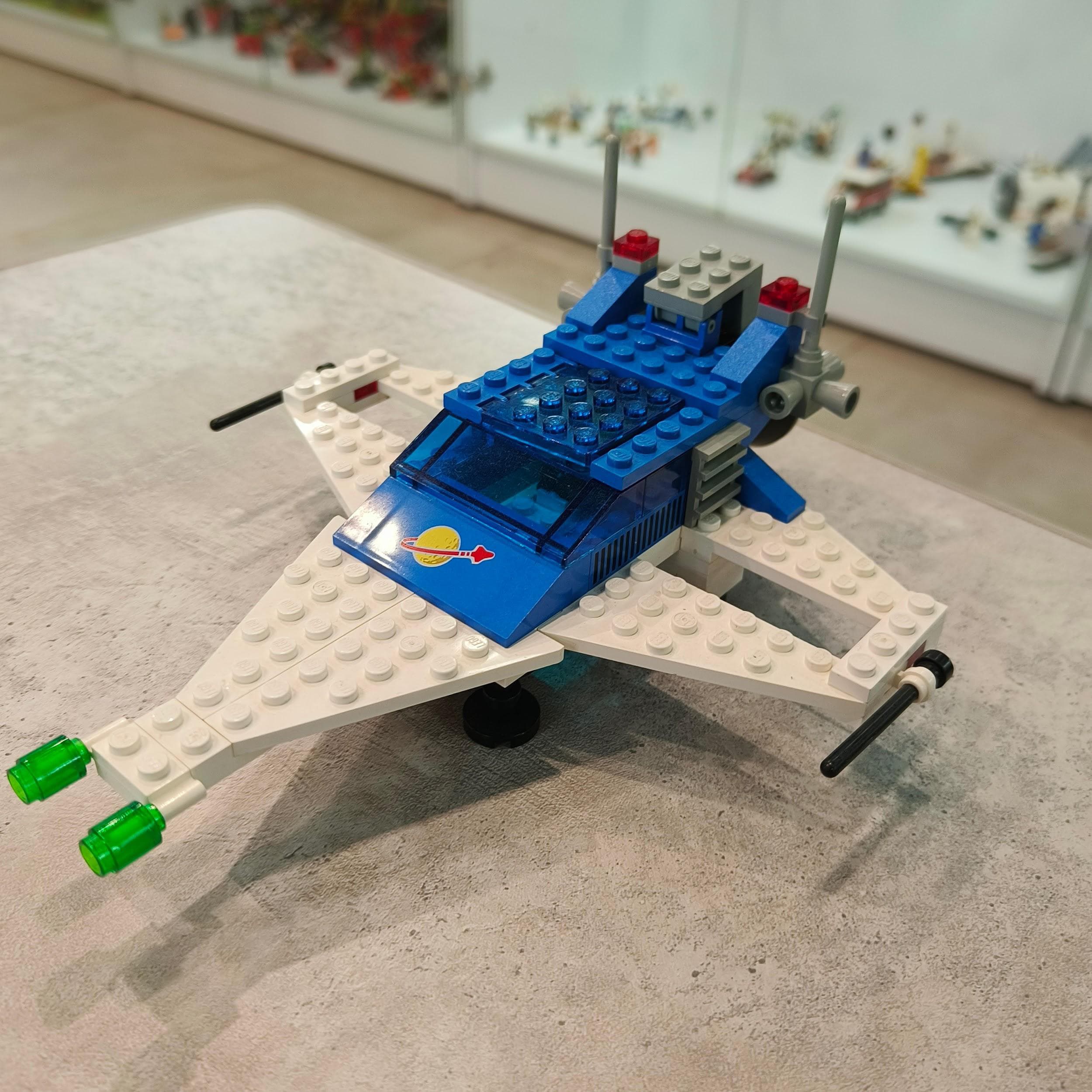 LEGO 6890 Cosmic Cruiser