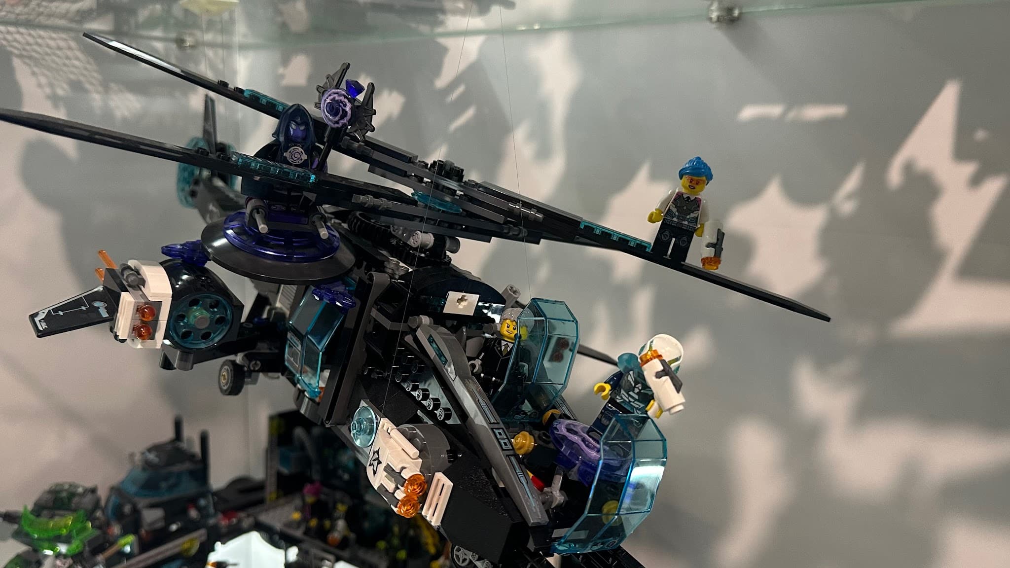 LEGO 70170 UltraCopter vs. AntiMatter