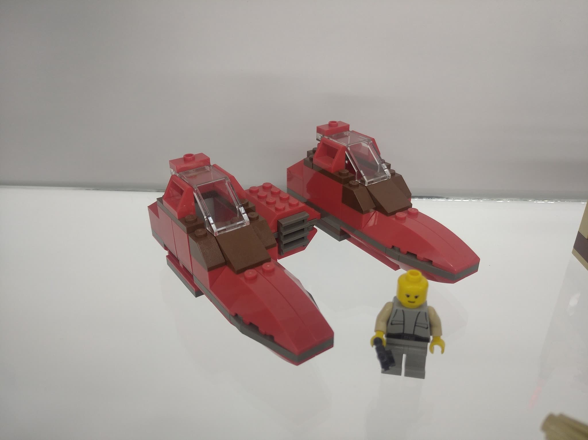 LEGO 7119 Twin-Pod Cloud Car