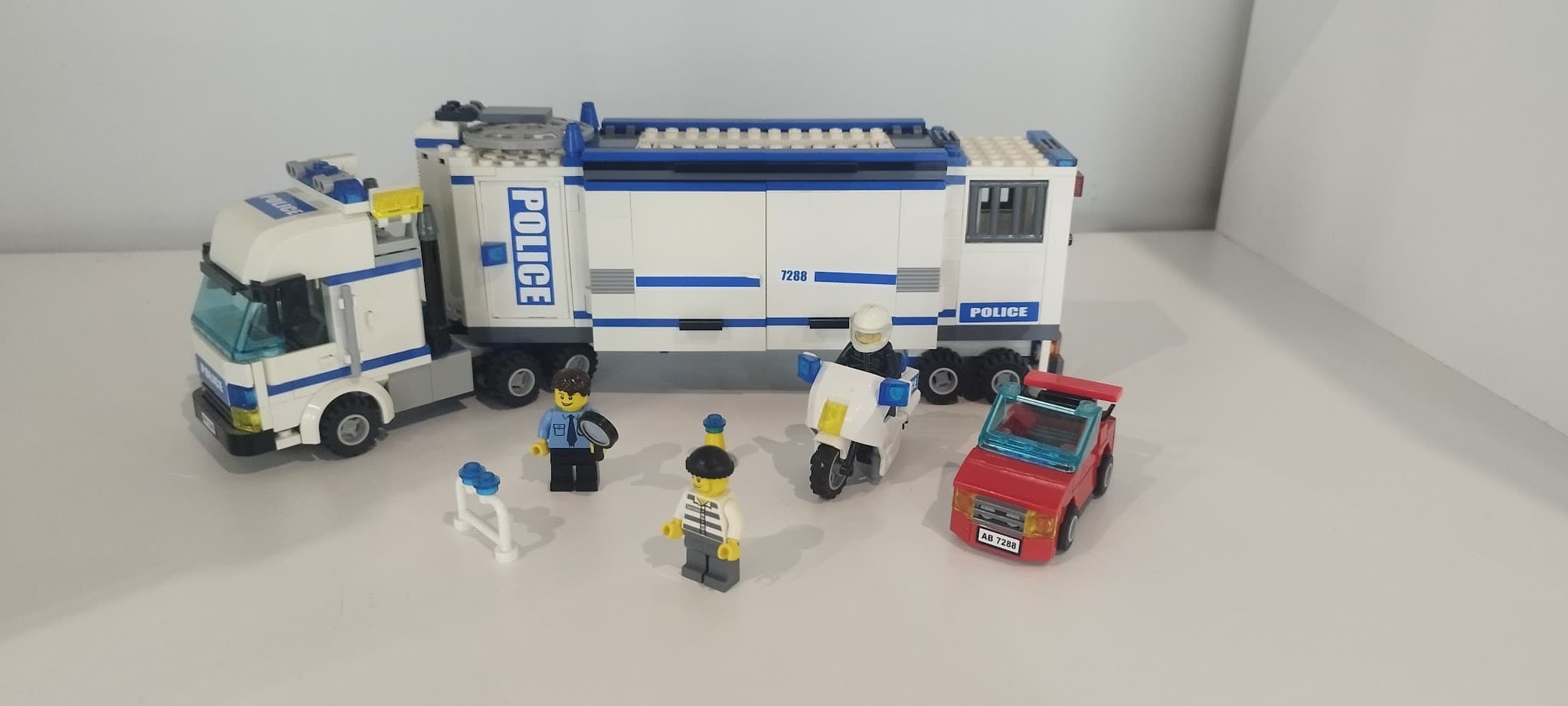 LEGO 7288 Mobile Police Unit