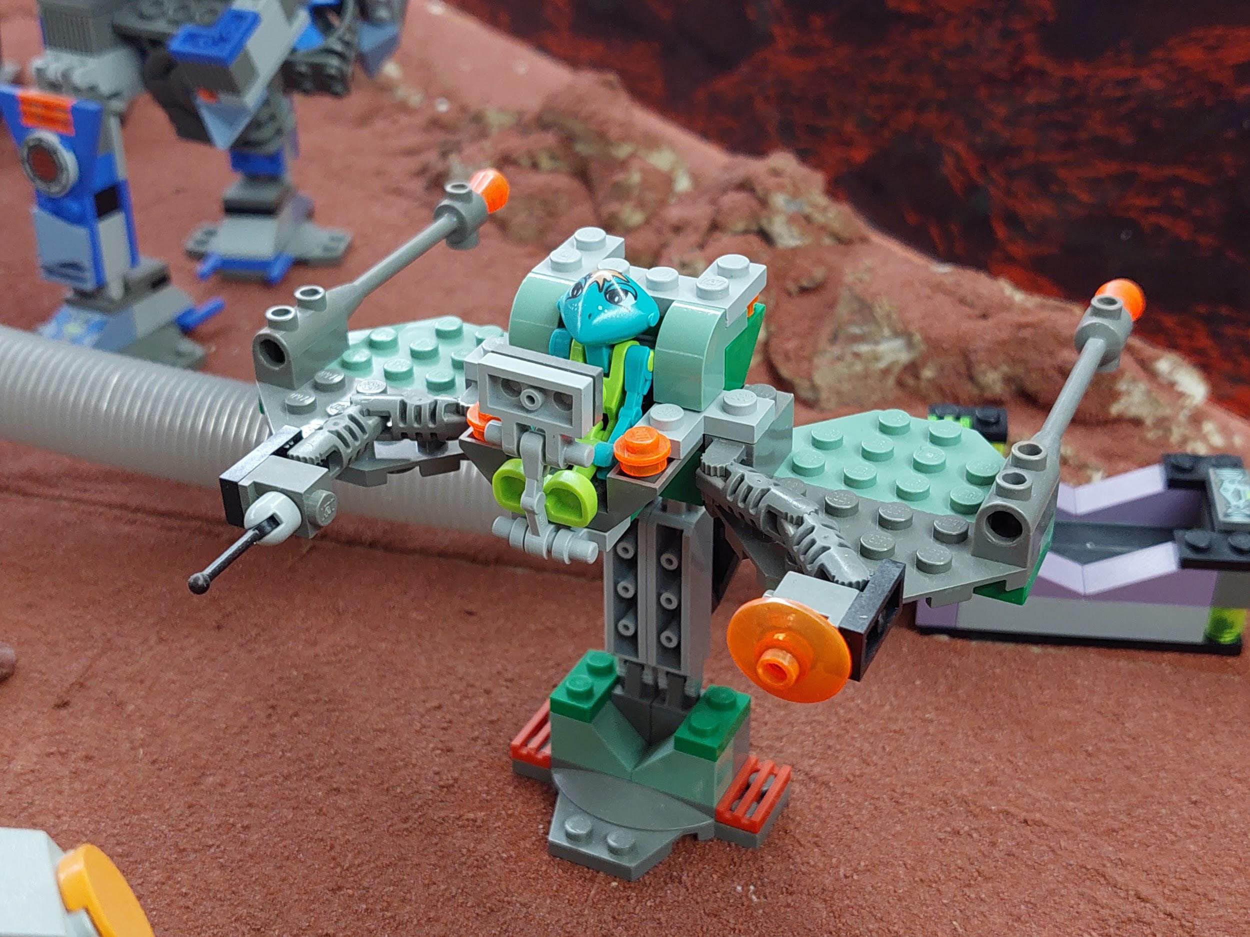 LEGO 7311 Red Planet Cruiser