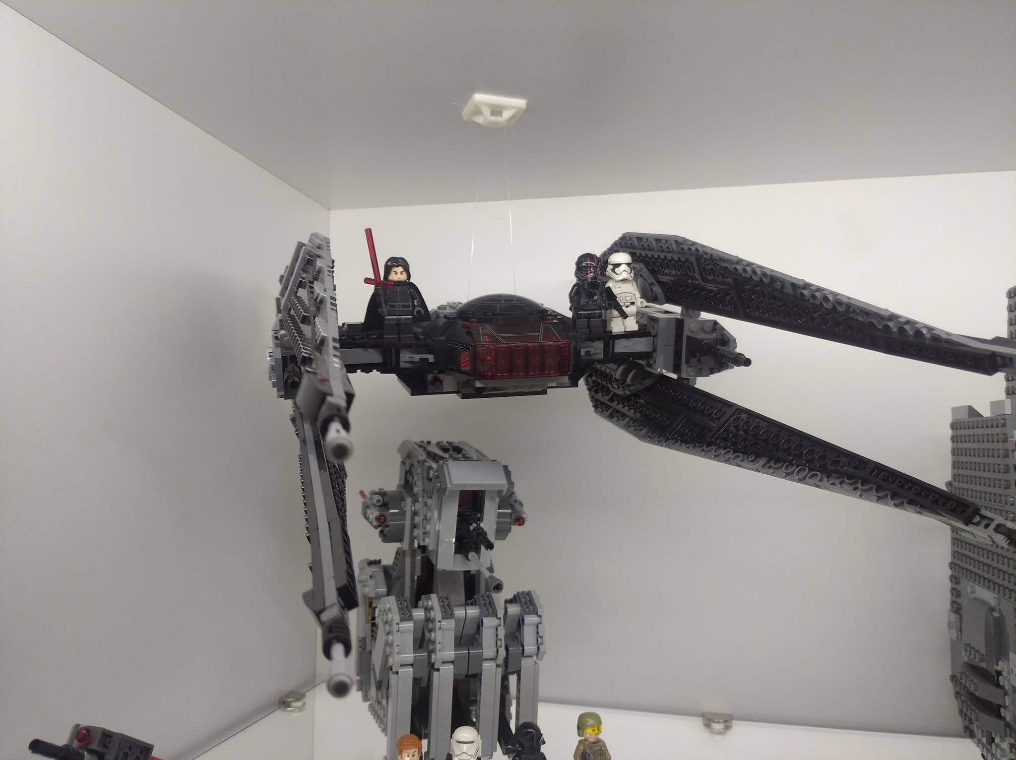 LEGO 75179 Kylo Ren's TIE Fighter