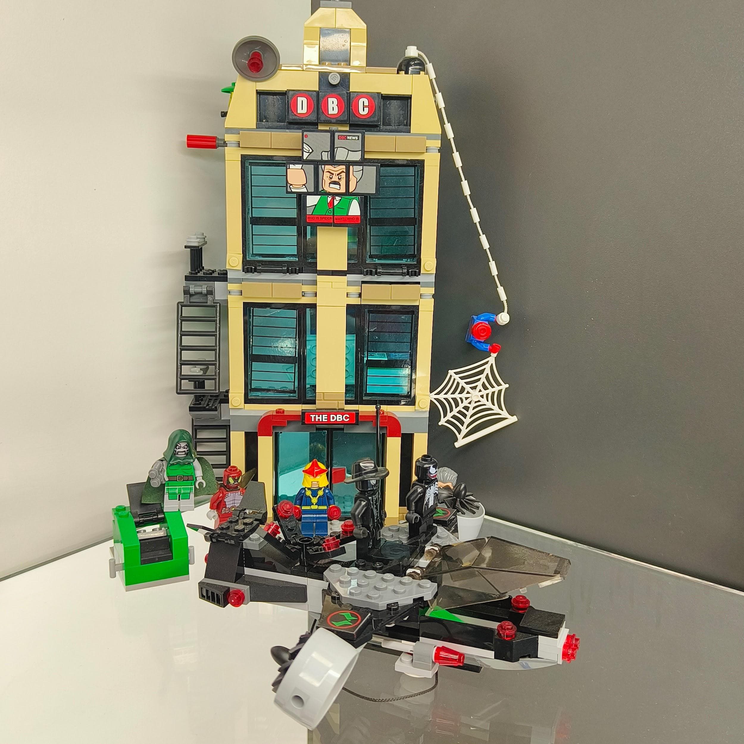LEGO 76005 Spider-Man: Daily Bugle Showdown