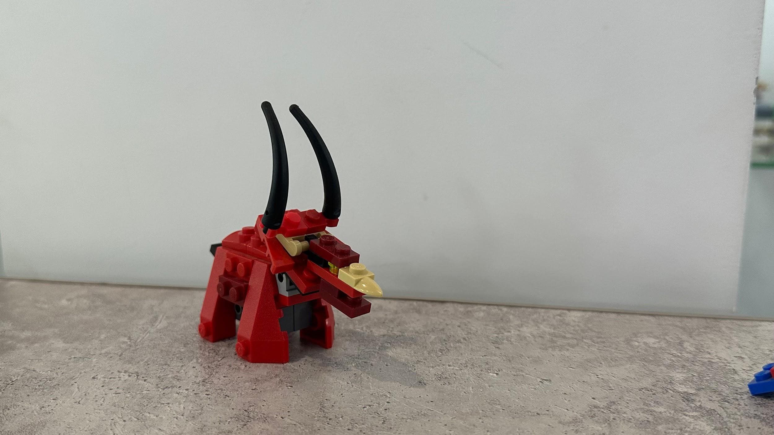 LEGO 7604 Triceratops