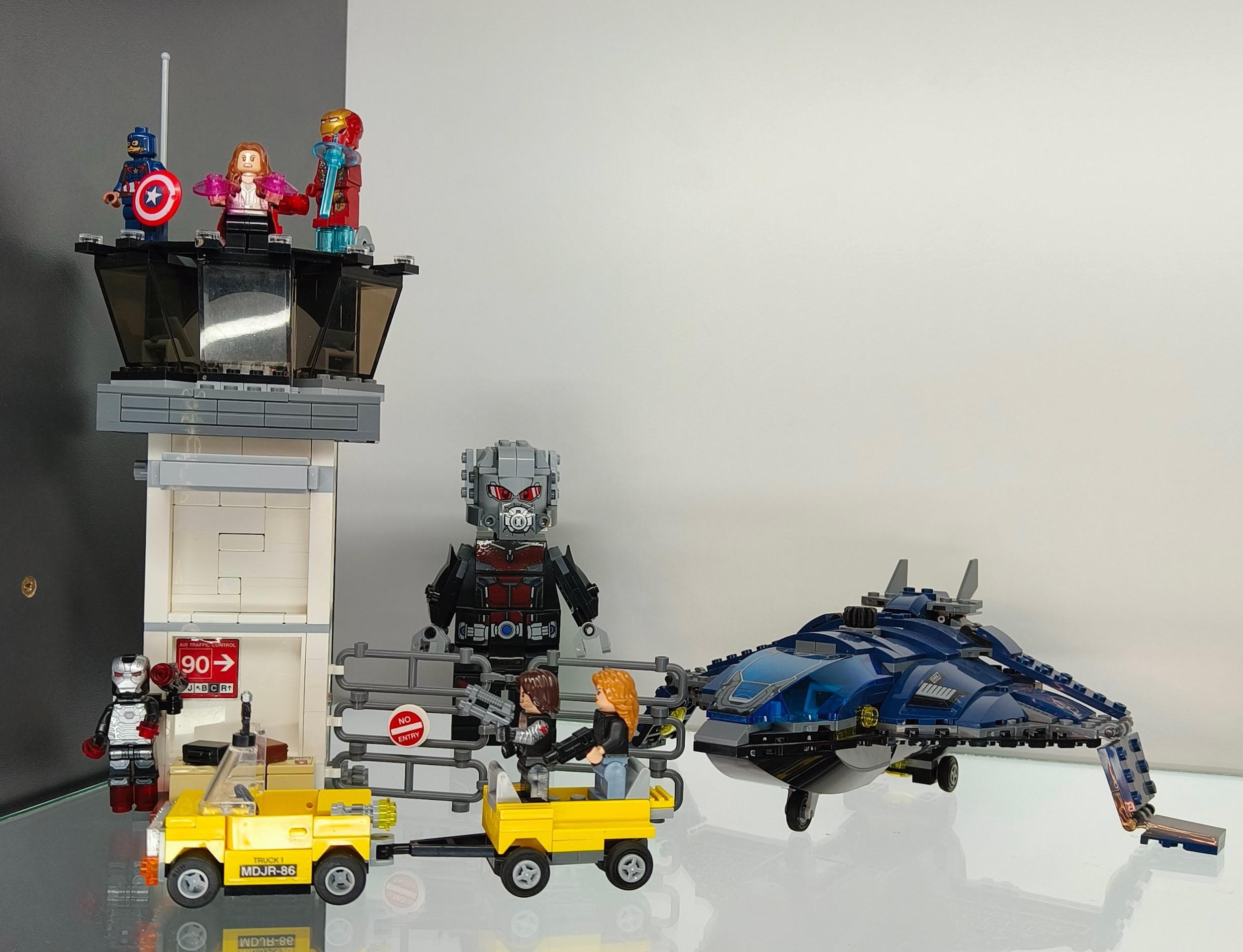 LEGO 76051 Super Hero Airport Battle