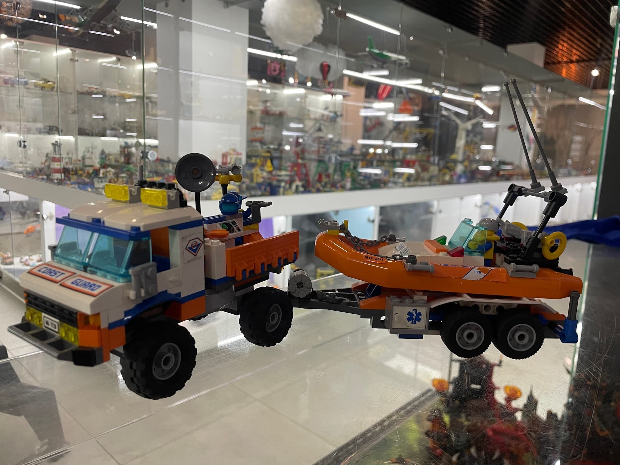 LEGO 7726 Coast Guard Truck with Speed Boat