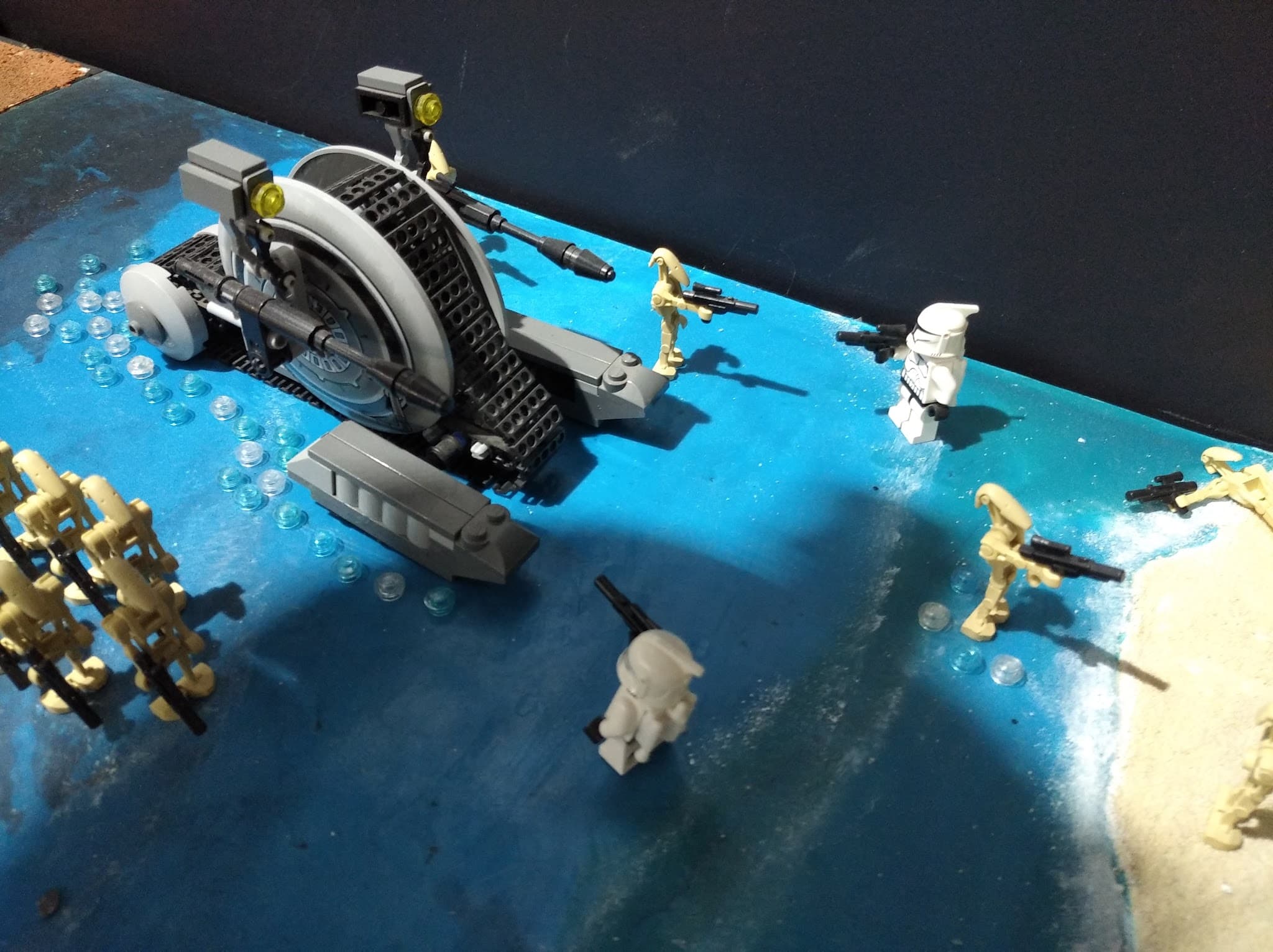 LEGO 7748 Corporate Alliance Tank Droid