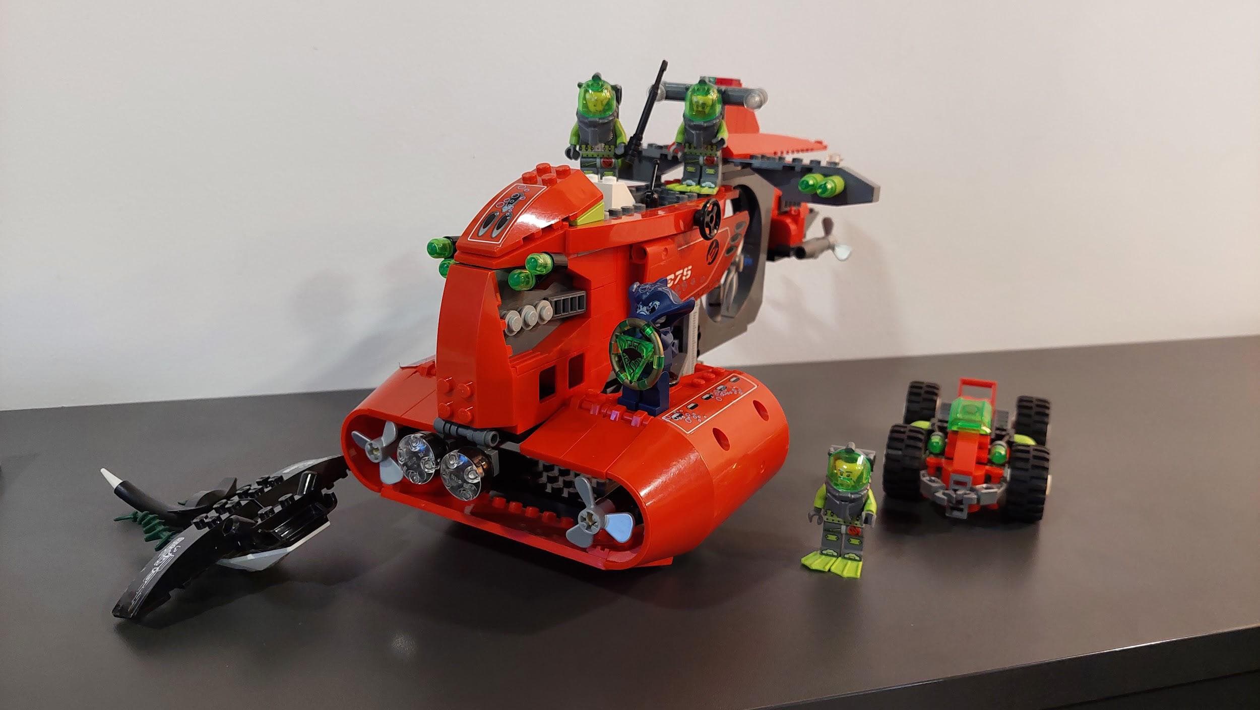 LEGO 8075 Neptune Carrier