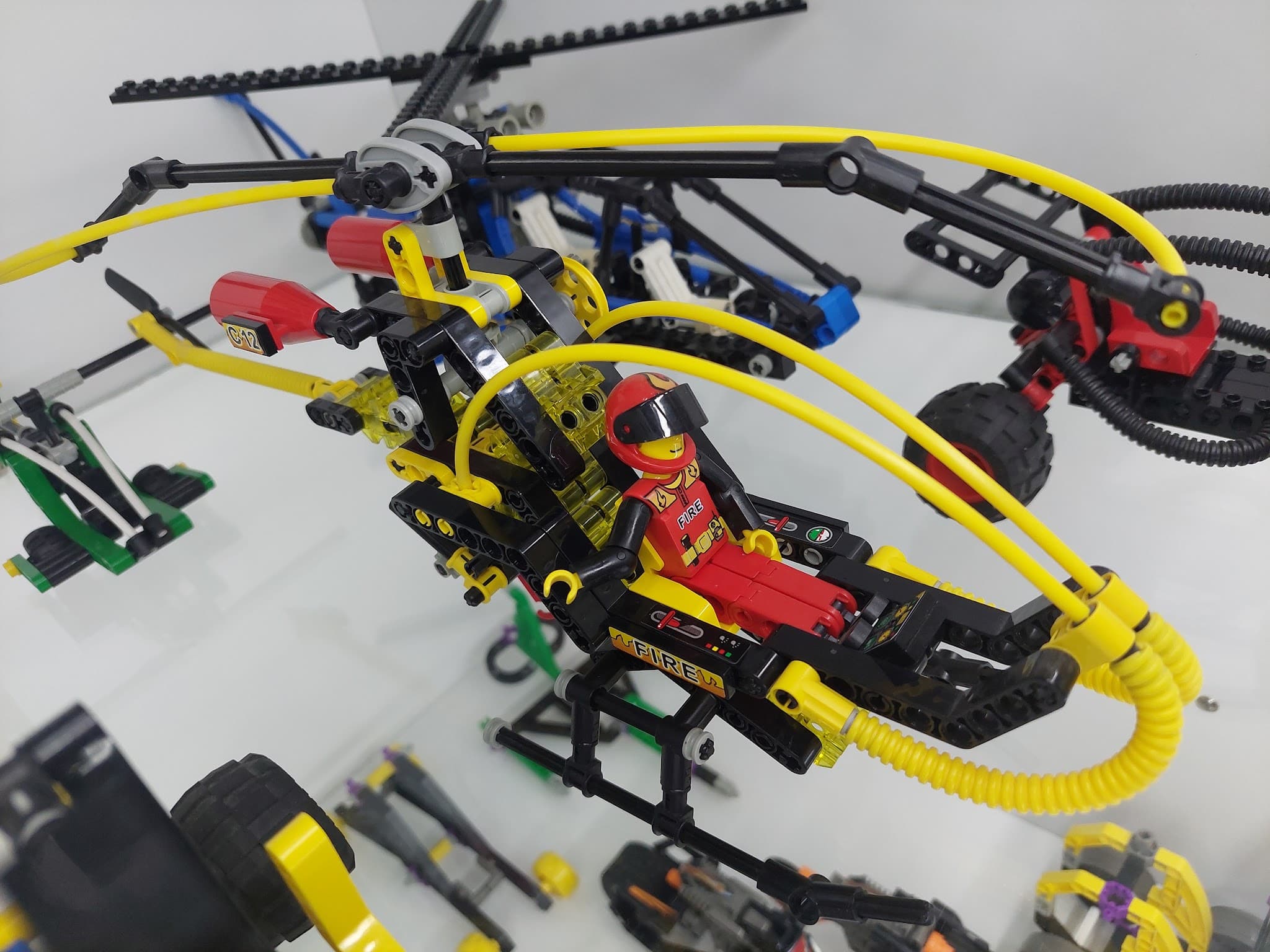 LEGO 8253 Fire Helicopter