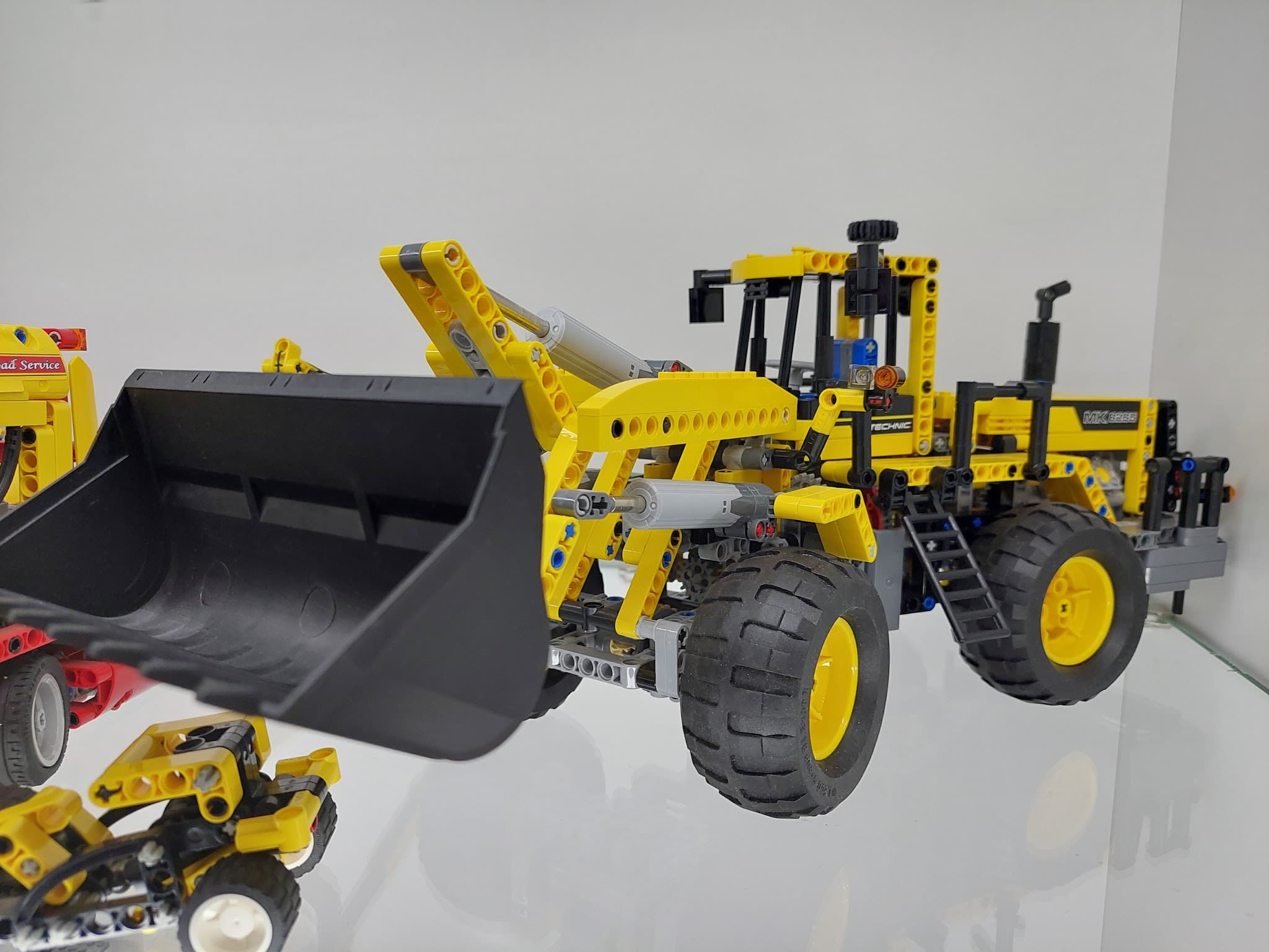 LEGO 8265 Front Loader