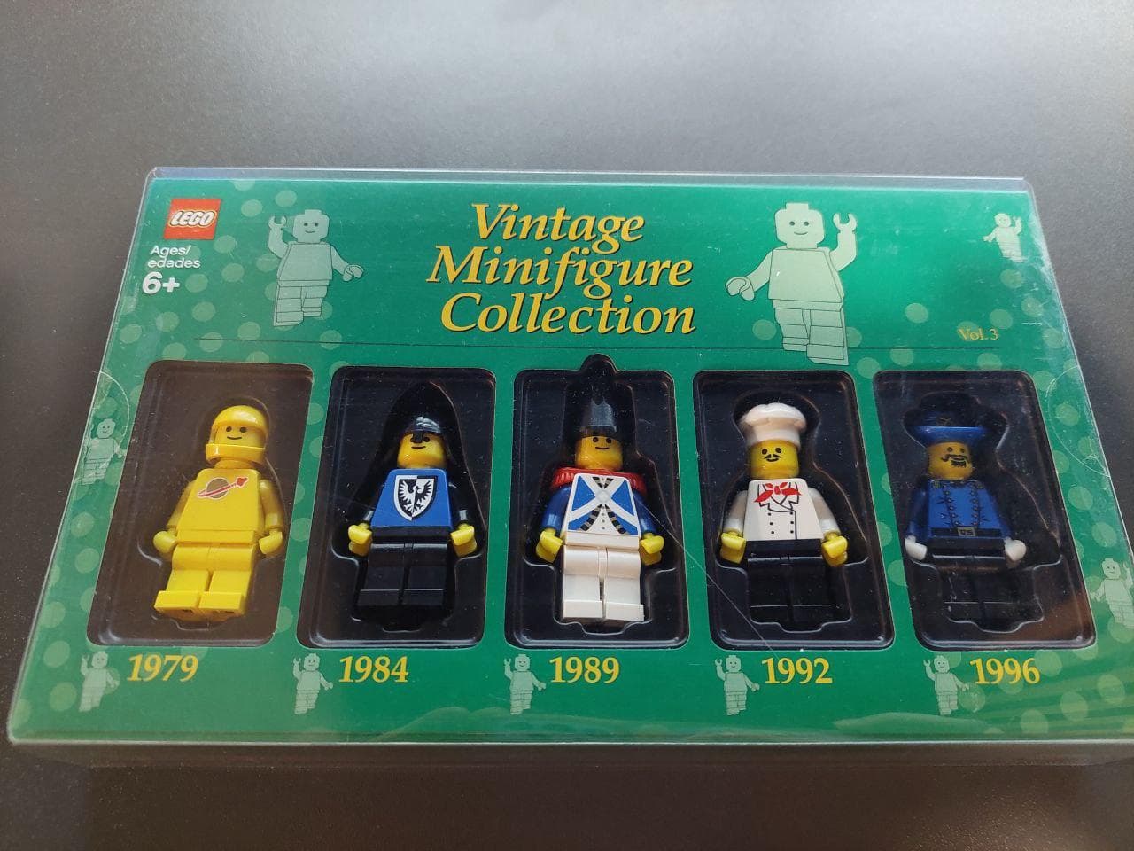 LEGO 852697 Vintage Minifigure Collection Vol. 3