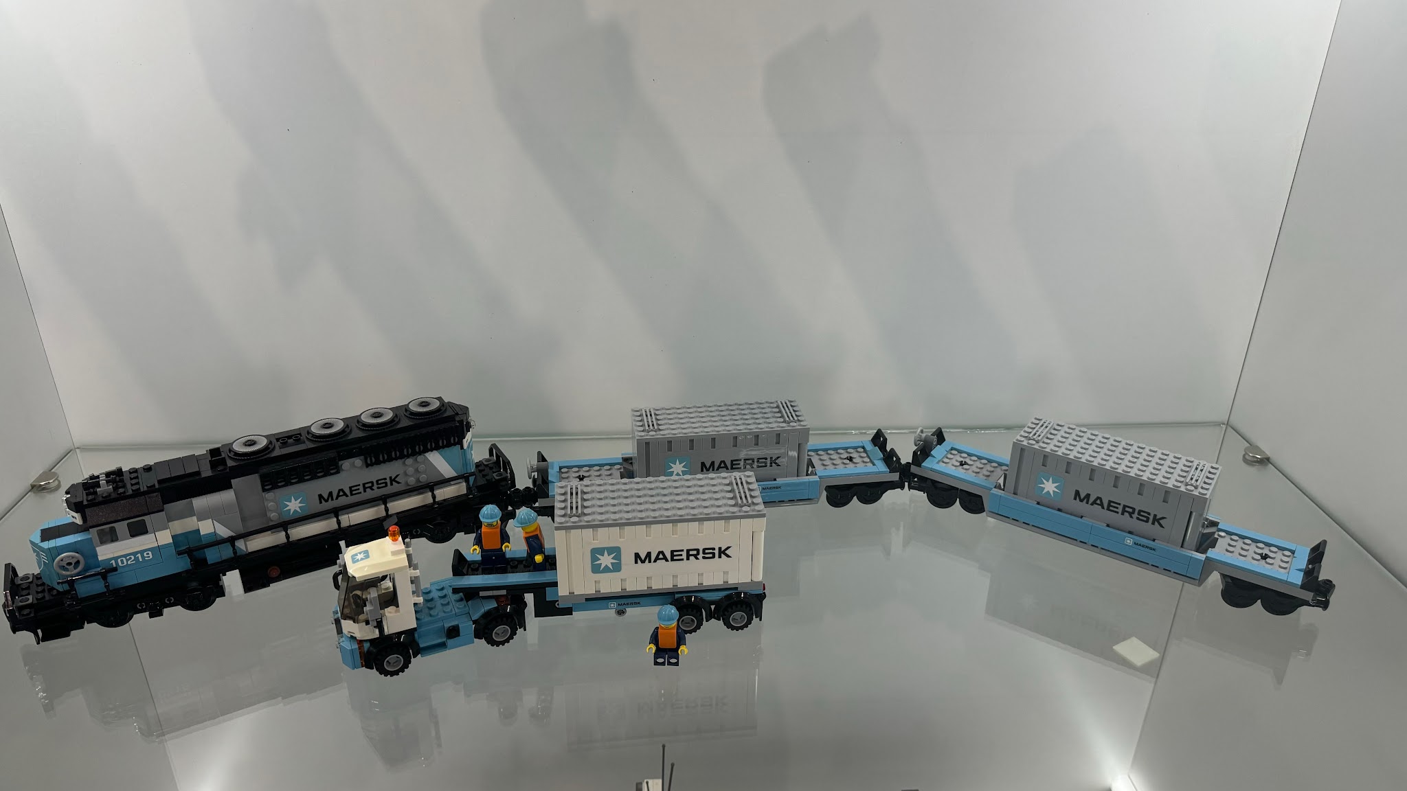 LEGO 10219 Maersk Train — экспонат музея Las Legas