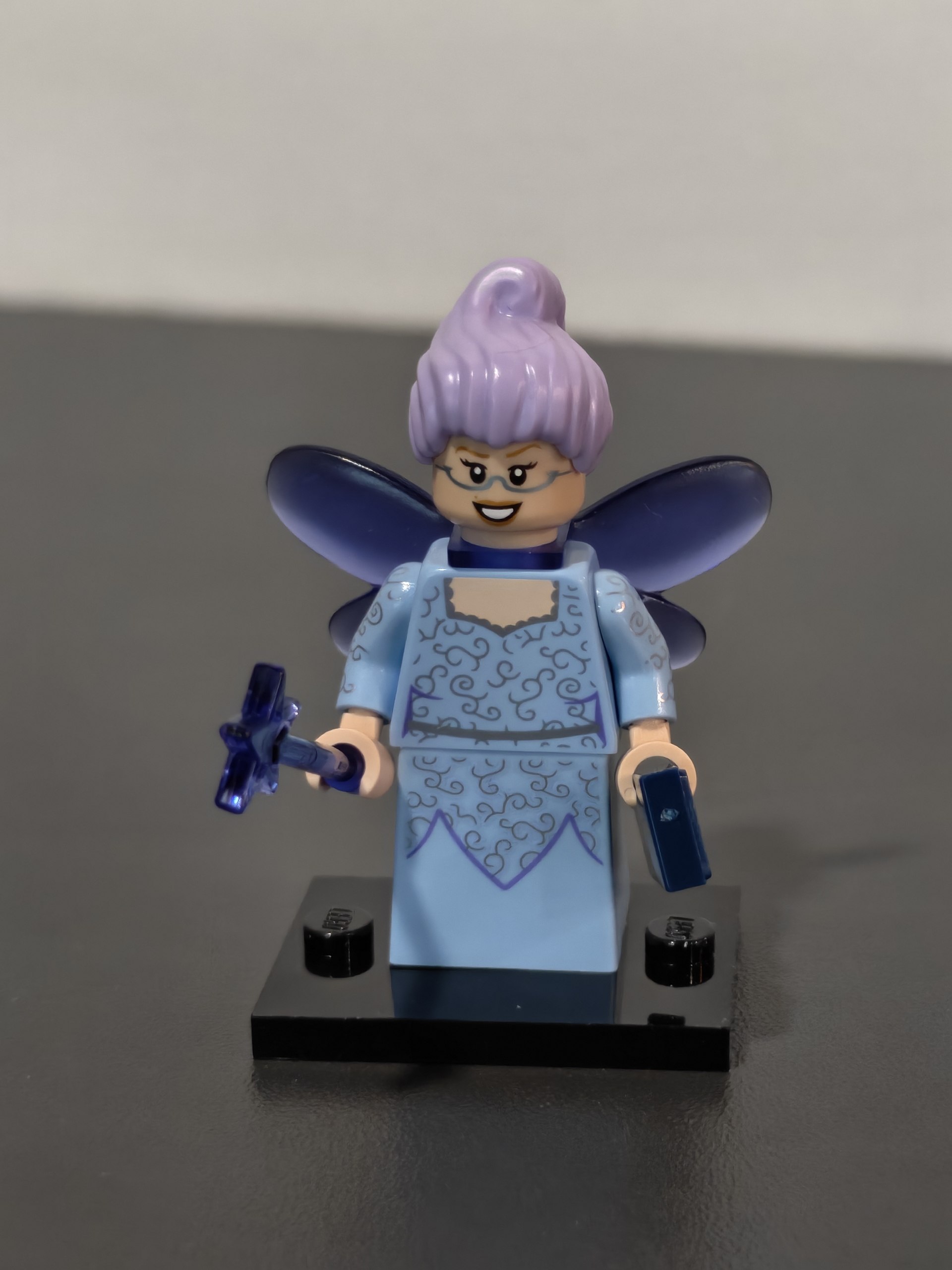 71053-11 Fairy Godmother, Collectible Minifigures · 2026 · 8 деталей