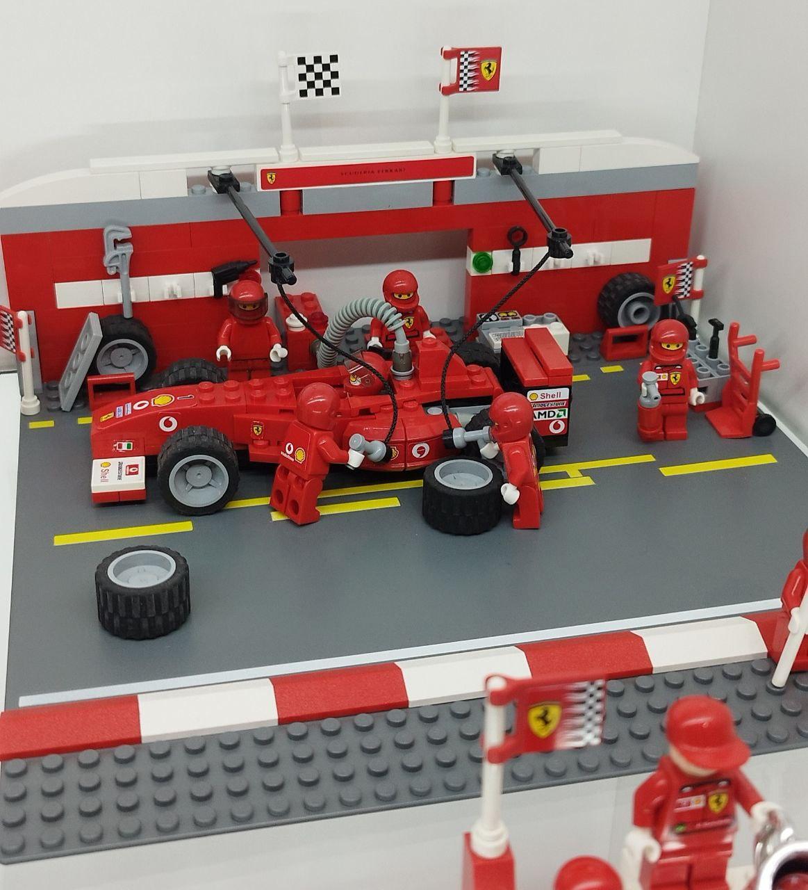 LEGO 8375 Ferrari F1 Pit Set — экспонат музея Las Legas